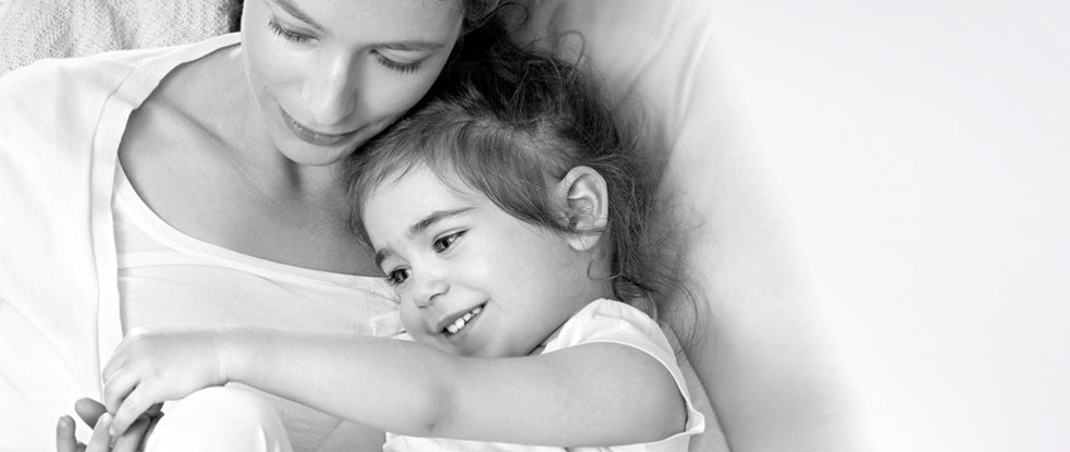 Madre con su hija.