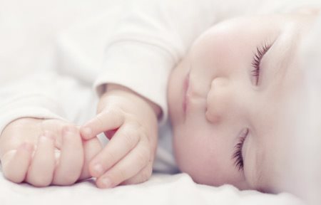 Bebé durmiendo.